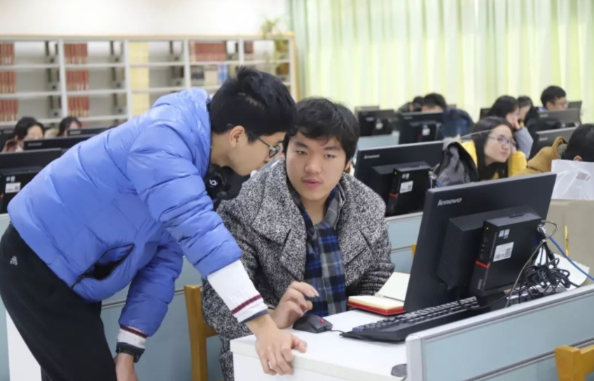 大学毕业生留校（大学毕业后）