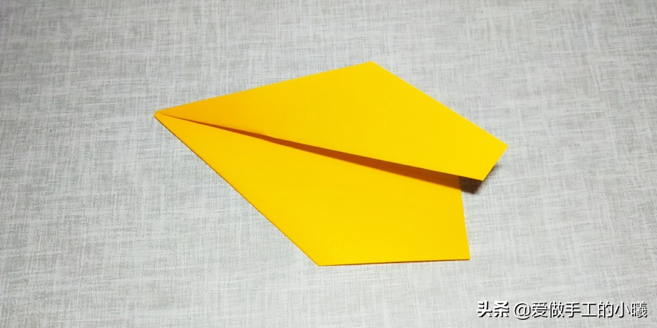 可以飞回来的纸飞机，简单好玩，快来看看