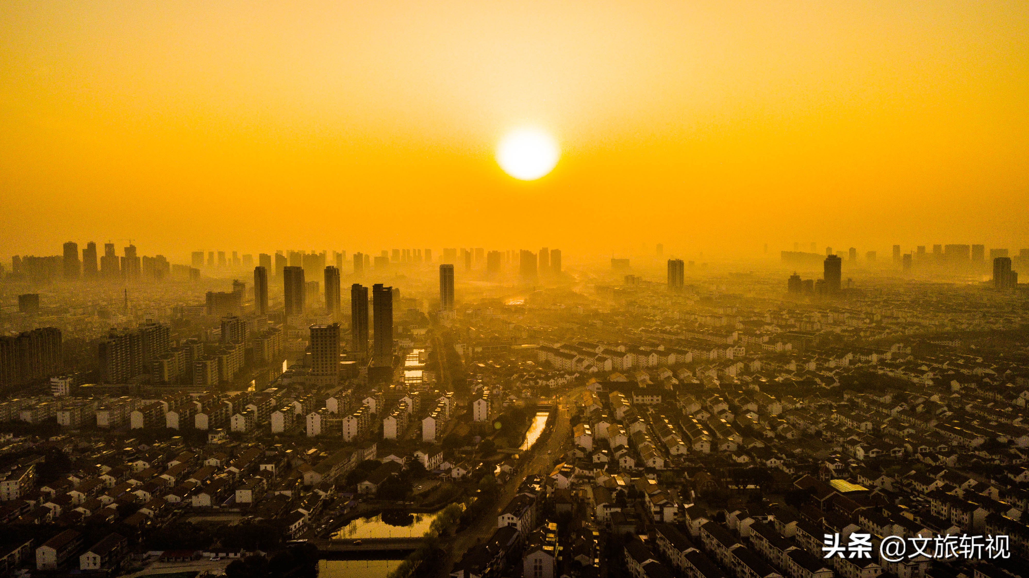 苏州下属市区很少有人承认自己是苏州人,常熟人只说自己是常熟人