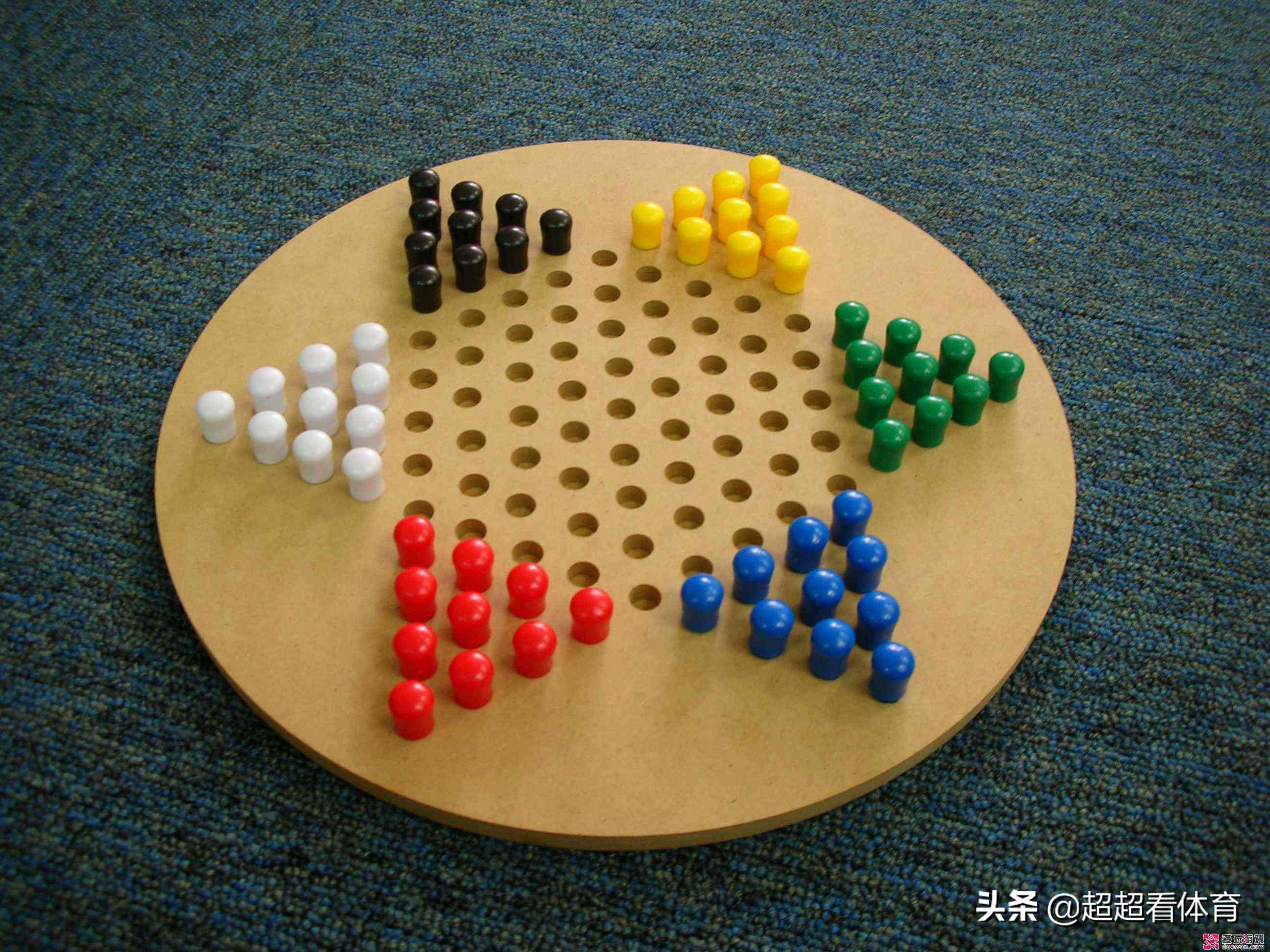 跳棋！初学者需要学会四个阶段，4个技巧，实战是制胜法宝