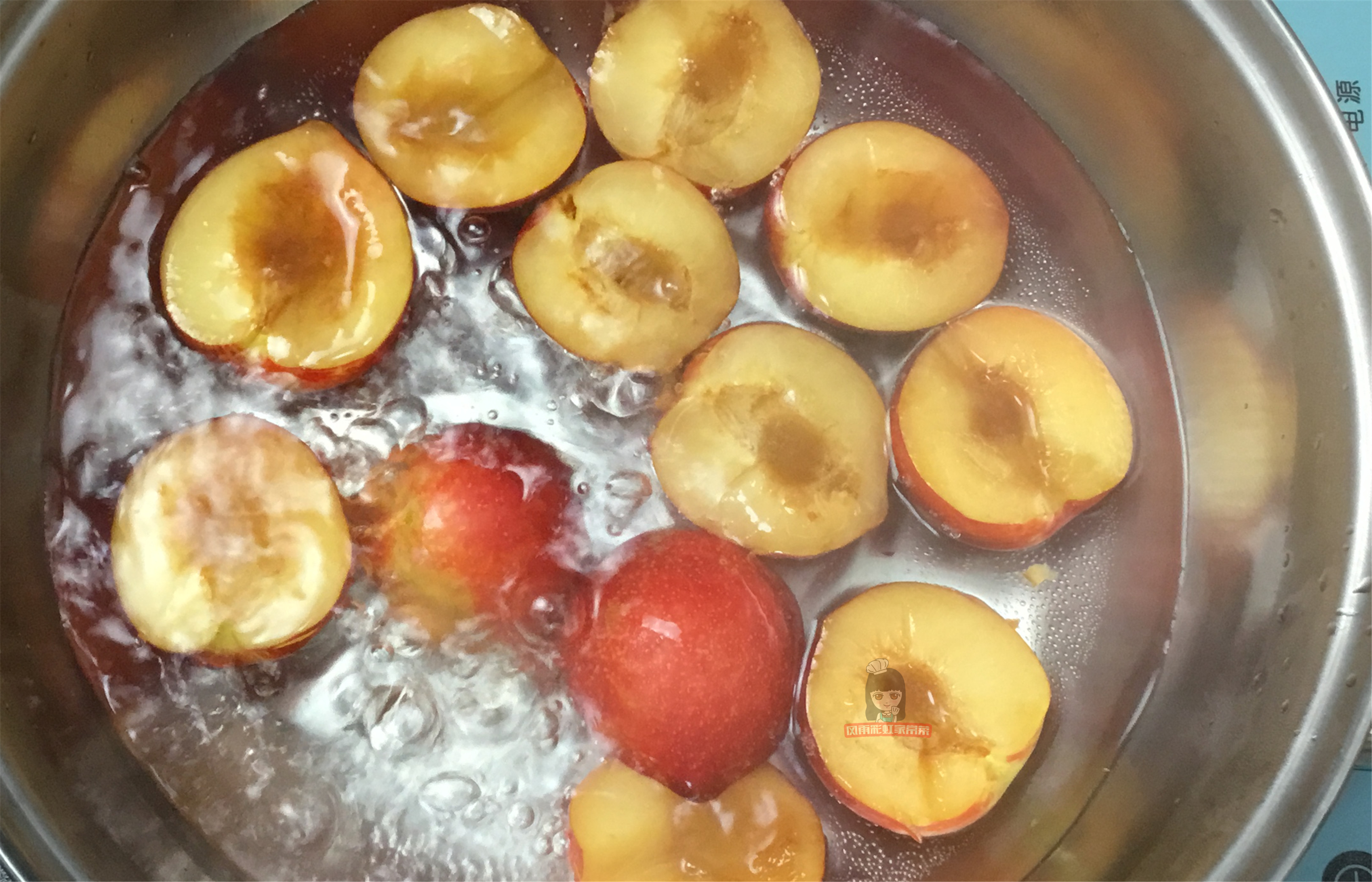 用家里现成的水果做成罐头，10分钟就能搞定，健康美味无添加