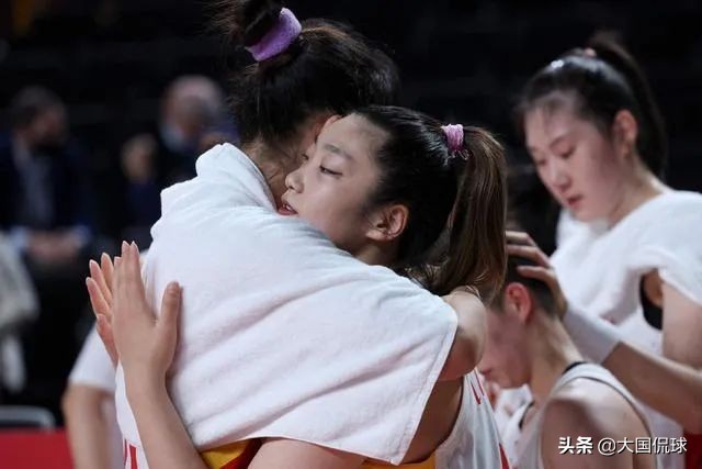 女篮进八强赛后采访姚明（中国女篮出局姚明最新表态，苏群开骂！关照东道主太明显了）-华海博客