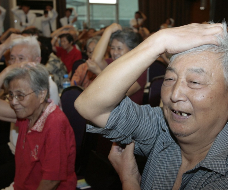 婴儿的眉毛需要剃吗（为迎合习俗）