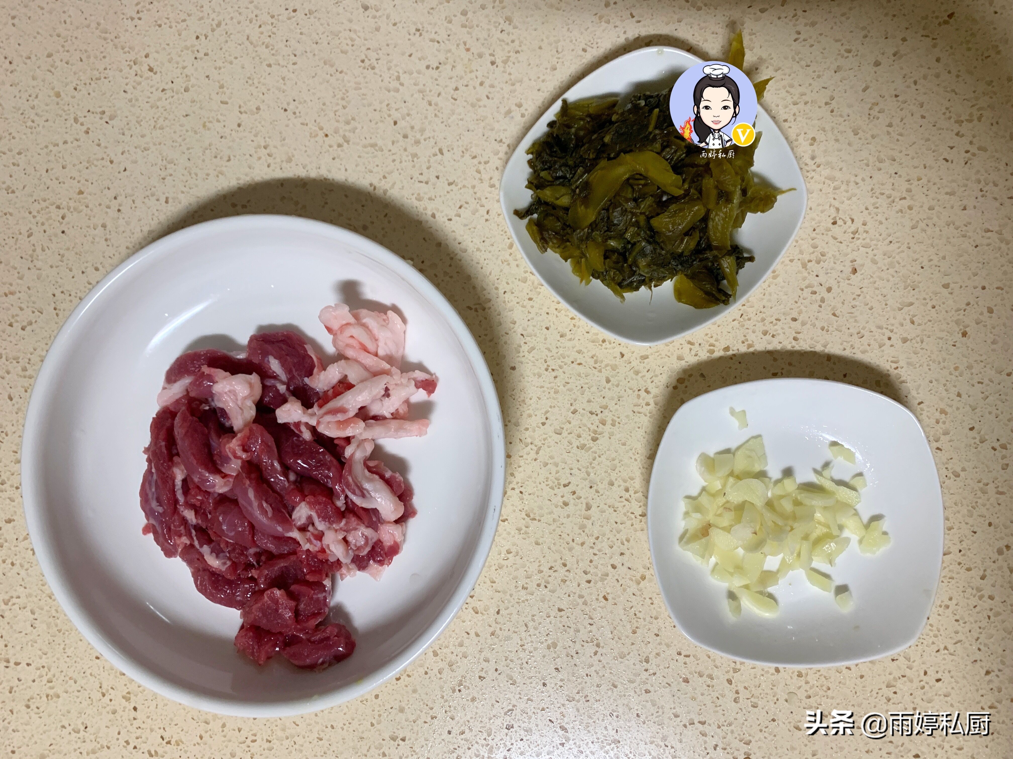 黑豆腐怎么做好吃（教你做Q弹滑软的黑豆腐）
