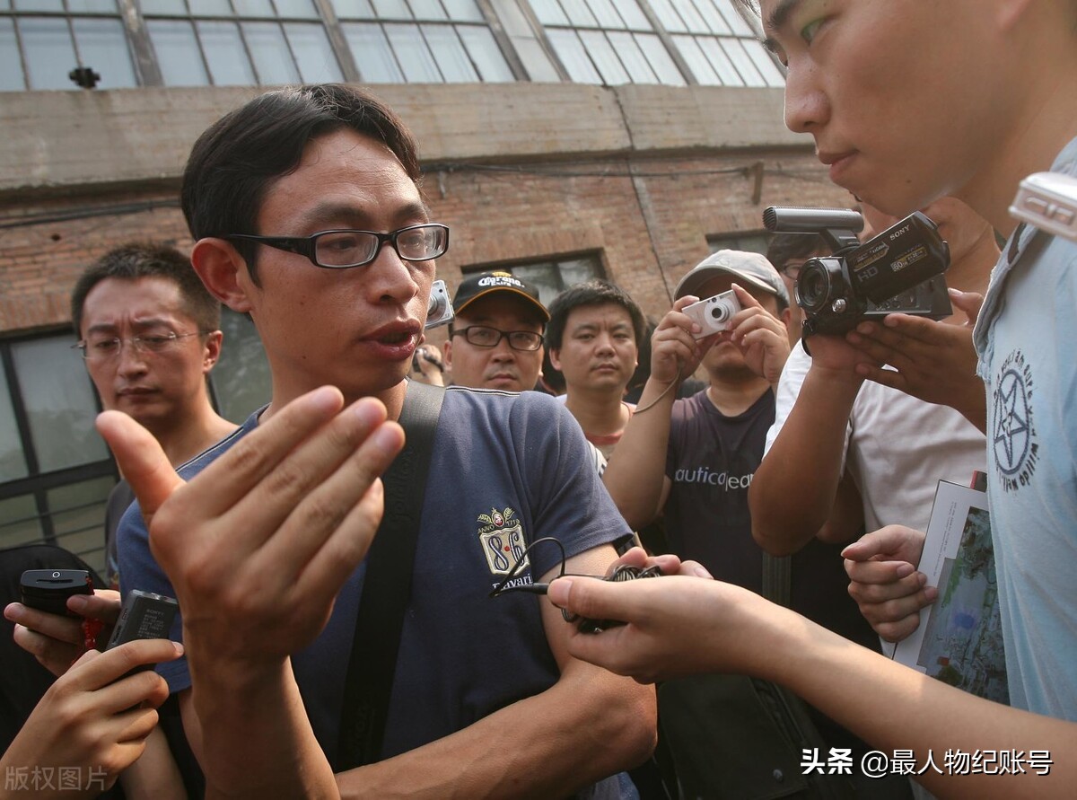 2008年汶川大地震的“范跑跑”，丢下学生第一个跑，如今怎么样了