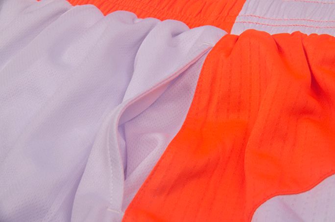 打篮球穿紧身裤有什么用（男女同款！超好穿的篮球短裤，5大优点适合运动人士）