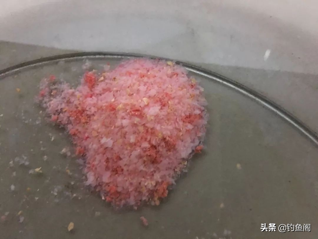 鱼还没咬钩，饵料就化了，钓鲢鳙你得学会控制饵料雾化时间