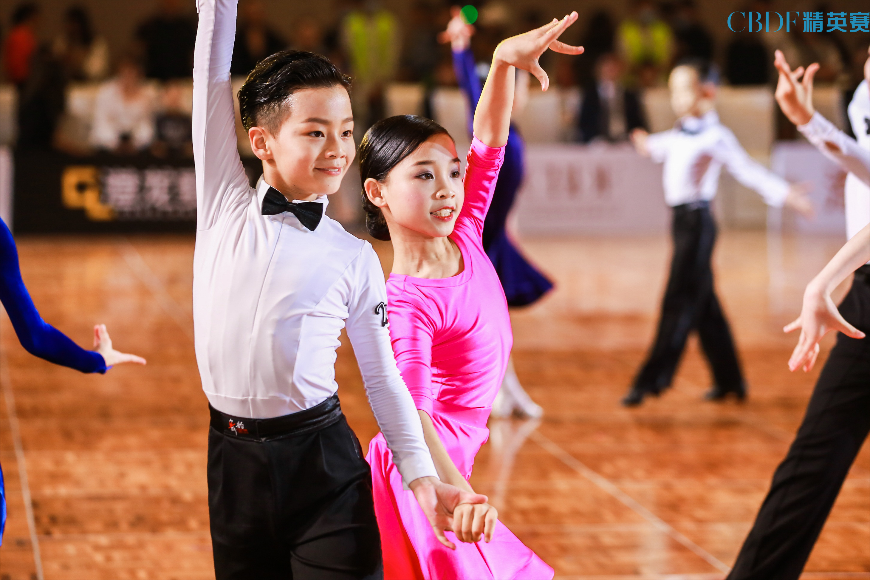 国标舞和拉丁舞的区别(国标舞和拉丁舞是一个舞种吗) - 风集网