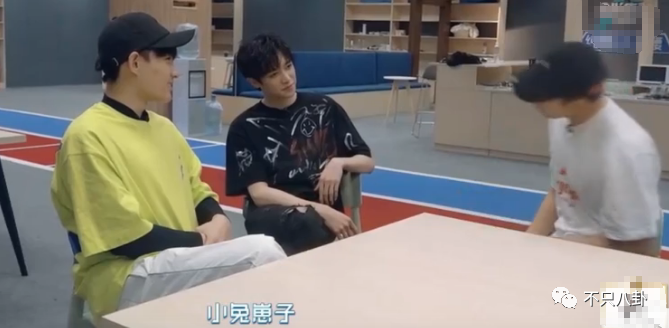 连环暴击！这真的是最惨的一次“塌房”吧？