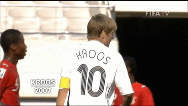 fifa17球员生涯世界杯（17岁参加世界大赛的小罗、托蒂、内马尔，当时有什么表现？）