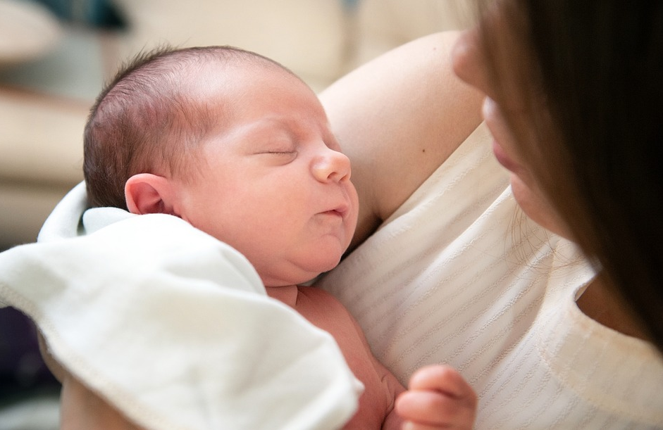 母乳的伟大，你无法想象！如宝宝早产，母乳会发生重大变化