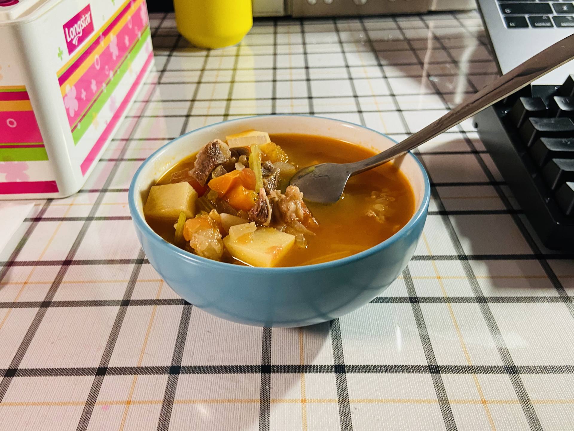 一鍋兩用做飯更智能：三款壓力鍋評測及選購建議