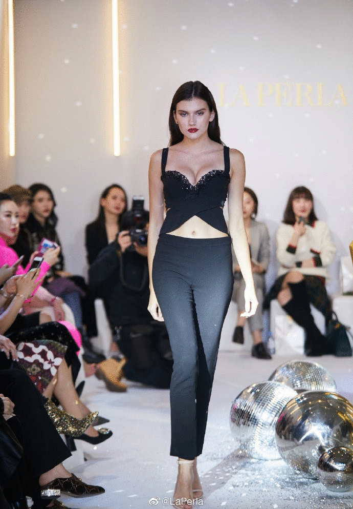 一个让意大利人都为之骄傲的顶级奢侈品内衣品牌：La Perla