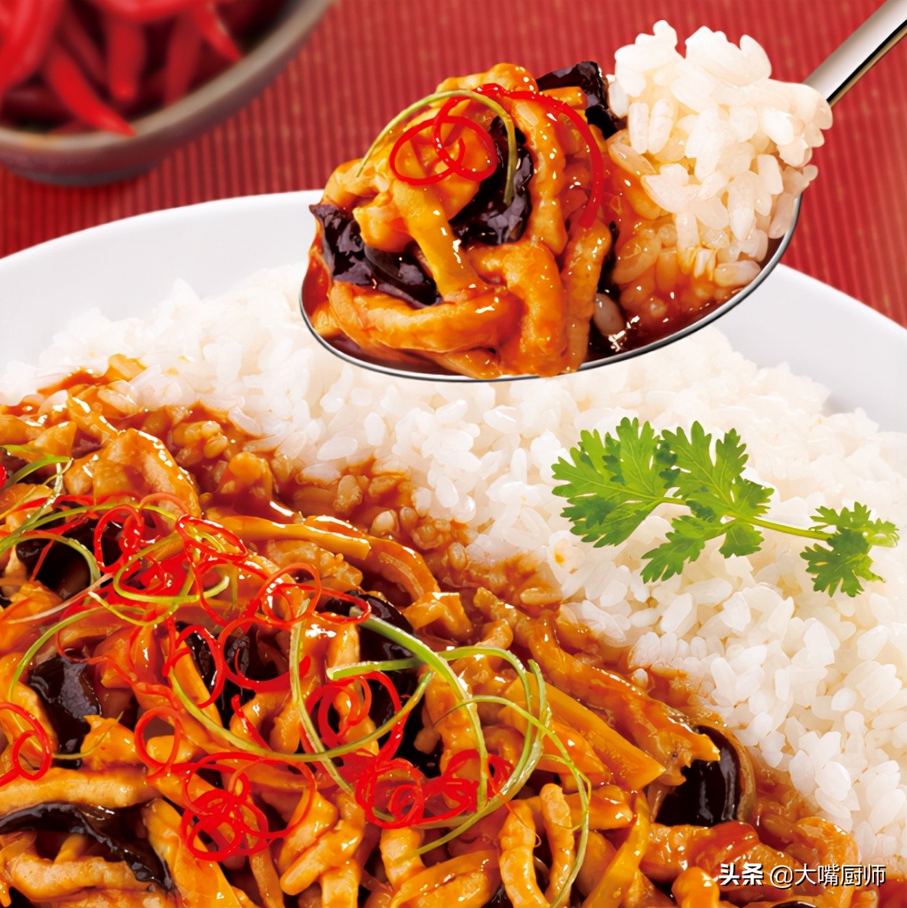 炒瘦肉别用淀粉腌制，换成这2样，猪肉滑嫩香软又可口，还不粘锅