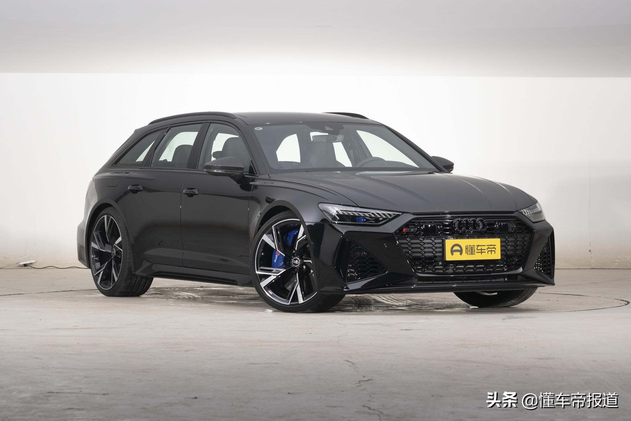 新车｜“瓦罐天花板”？奥迪RS 6 Avant实车曝光，142.88万元起