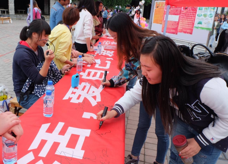 大一就交入党申请书，多久能够成为党员？现实比想象的要难