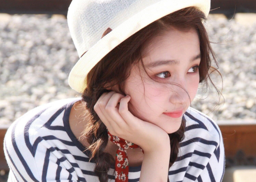 关晓彤高考成绩有多好，拍戏也不耽误学习，令高中生自愧不如