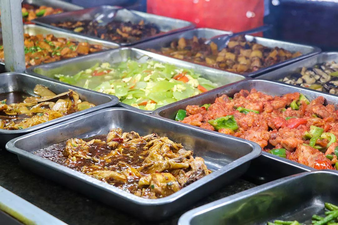 泉州这所中学，办过世界级比赛，还有独立露天游泳池？！厉害了！