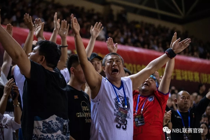 重庆兰陵篮球(NBL五年授权期今年结束，发展面临不确定性，姚明出面疏通混乱)