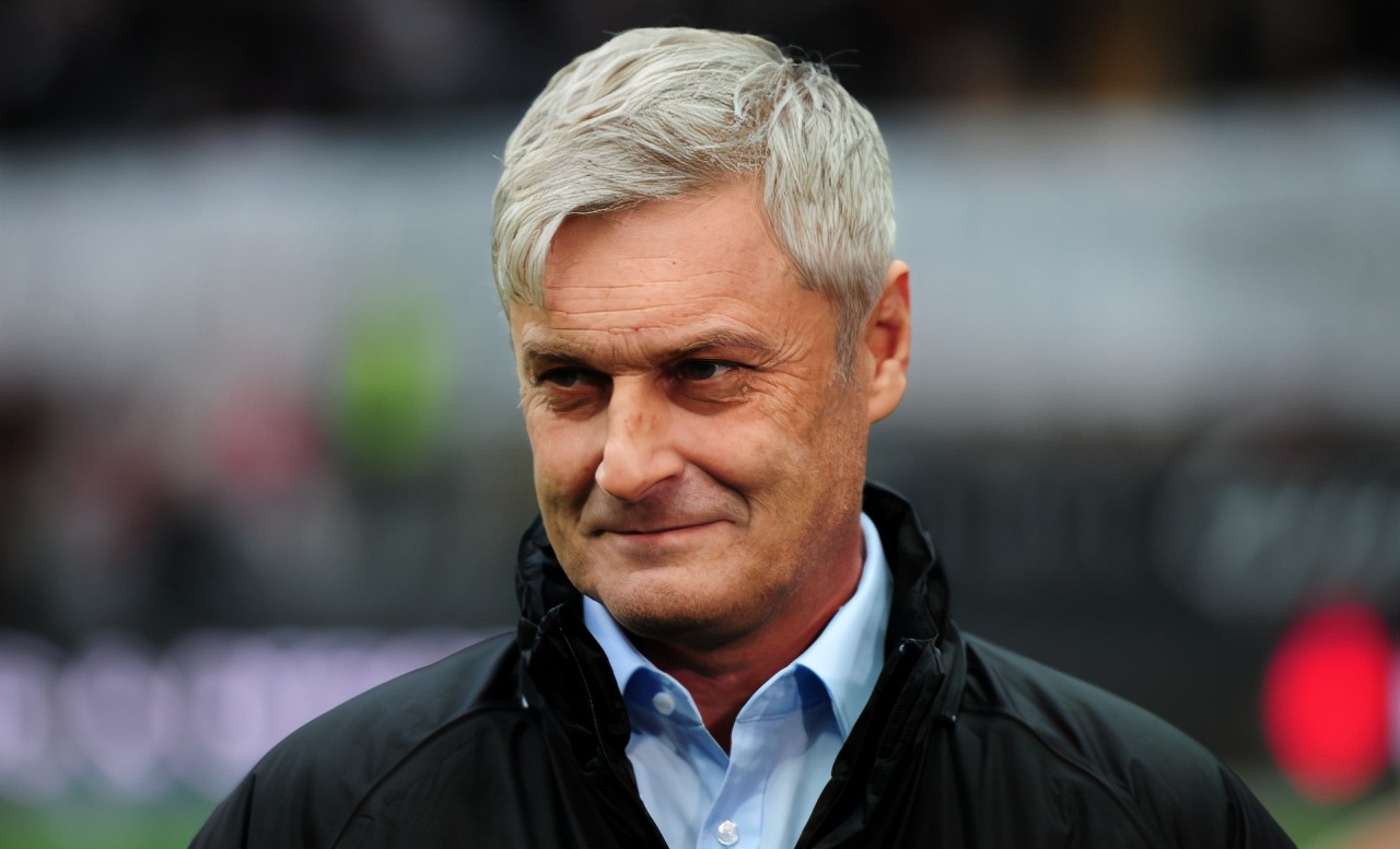 瑞超神奇主帅登陆威尔士（现代足球史上的五大神奇教练）-趣拿体育