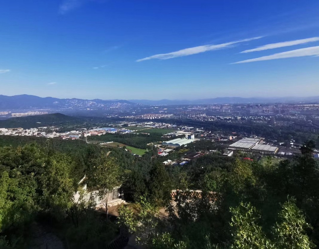 根据本文介绍的内容,其实登上北京西北方向的百望山,并不是一件很难