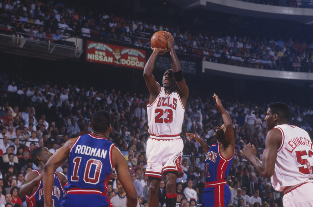 喬丹十佳球永恒的經典（NBA史上最經典的10粒絕殺球，你更喜歡哪一個呢？）