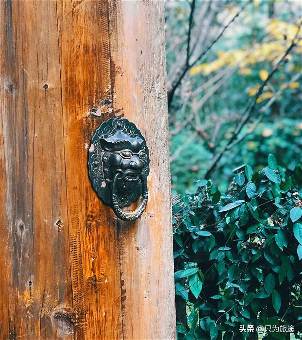 喝散装茅台、穿古装的小姐姐，闹中取静，古韵十足的重庆私家会所