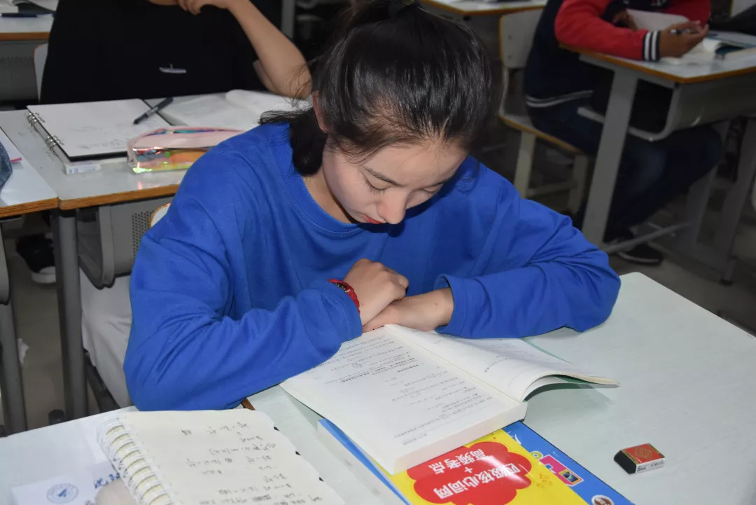 高考英语考多少分能通过英语四级？学长认为，二者不能一起比较