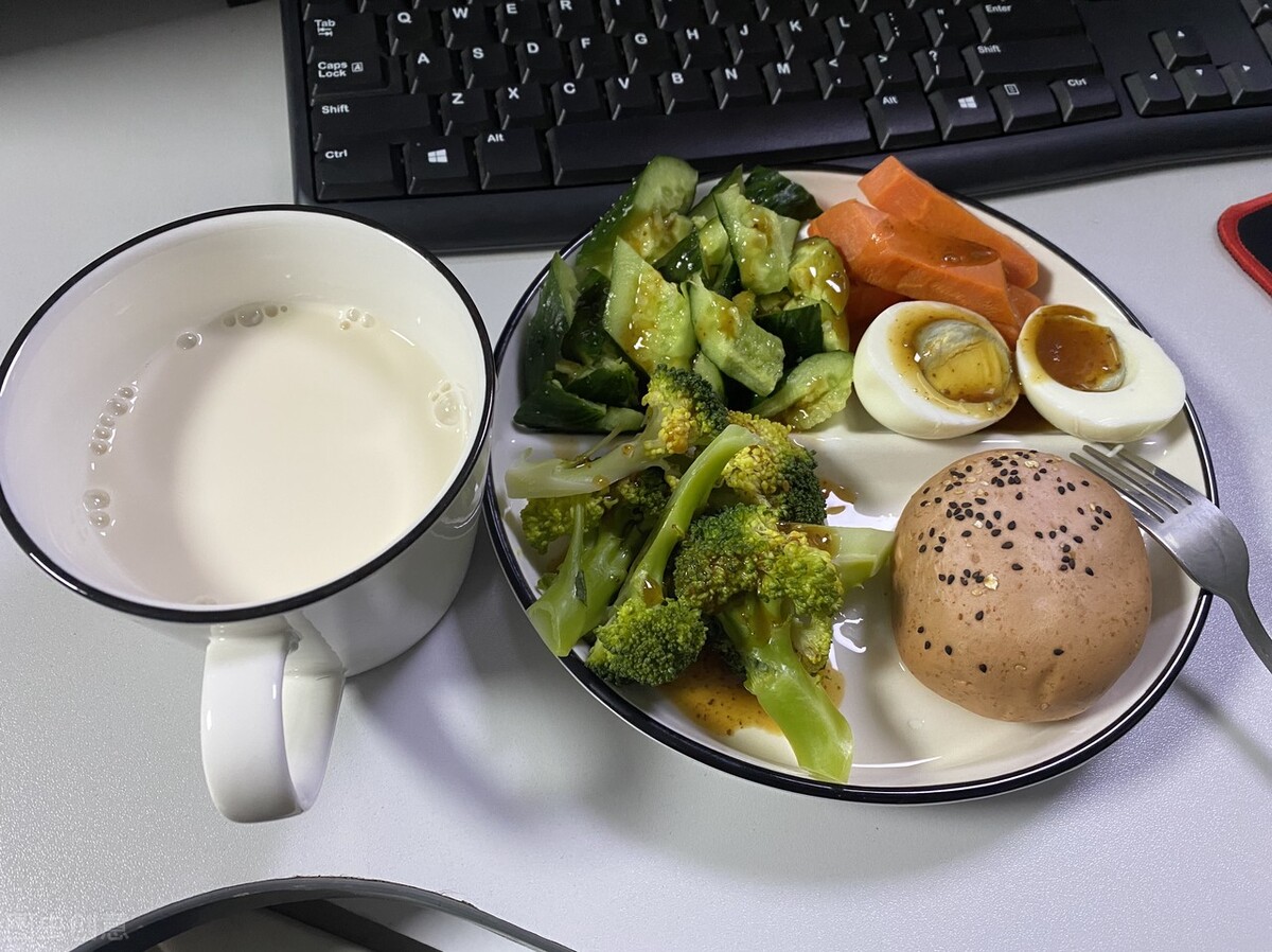 饮食减肥法是一种健康有效的减肥方法 夏季居家瘦三餐减肥食谱