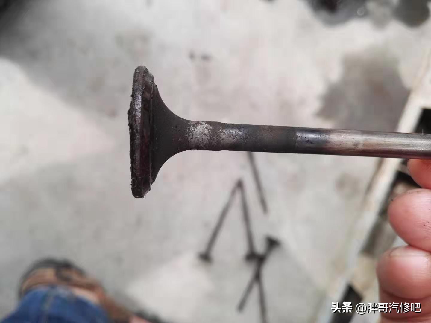 不及时更换正时皮带的后果，离合片惨不忍睹