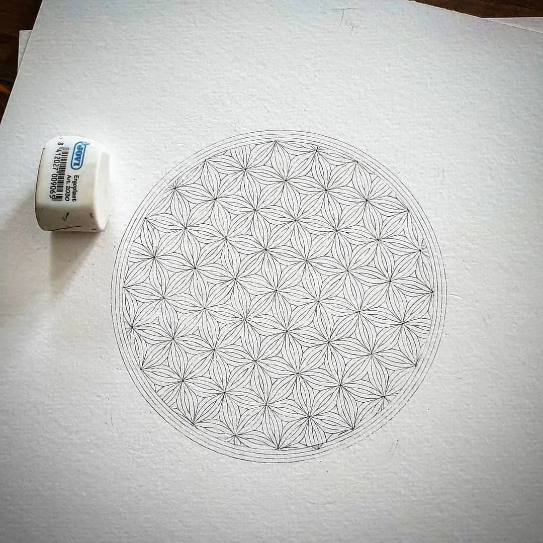 画这种竟能治好抑郁?这些超牛的解压图案,拯救了自杀边缘的男人