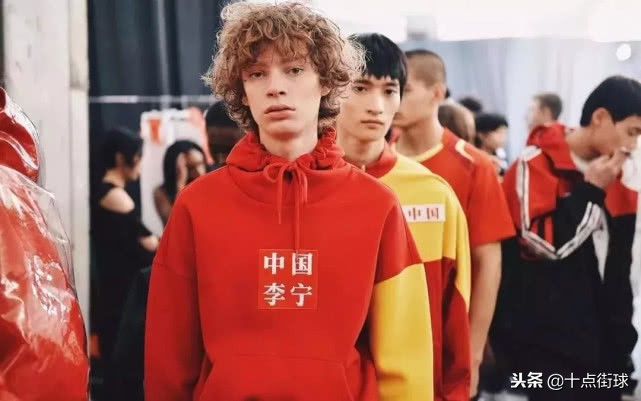 儿童篮球李宁好还是乔丹好（李宁近期现状：儿子帅气女儿可爱，为90后消费者化身成“潮叔”）