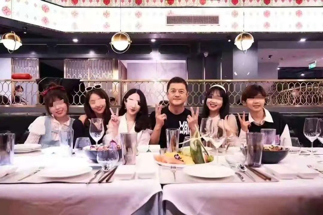 李亚鹏个人资料（李亚鹏的璀璨情史靠帅气征服了7个女人）