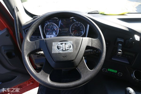 14吨自重 420马力,31.5万的解放j6p质惠版牵引车香吗?