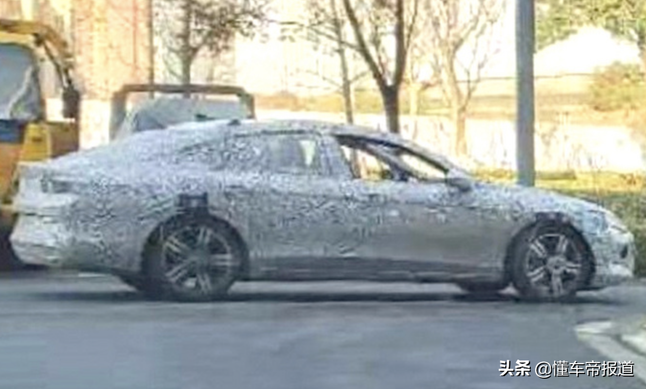 新车 | 大溜背+无边框车门，上汽大众一代凌渡曝光，年内将上市