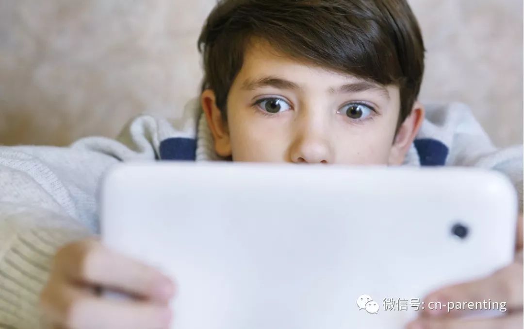 拒绝网络暴力：让孩子体会伤人的力量，练习把恶意留言大声读出来