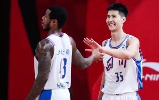 2021cba新秀队对大学生联队（CBA全明星星锐赛大学生联队名单即将出炉，四川队朱松玮领衔）