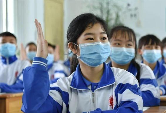 2021年多地中小学暑假时间公布，与往年有所差距，补课班发了愁