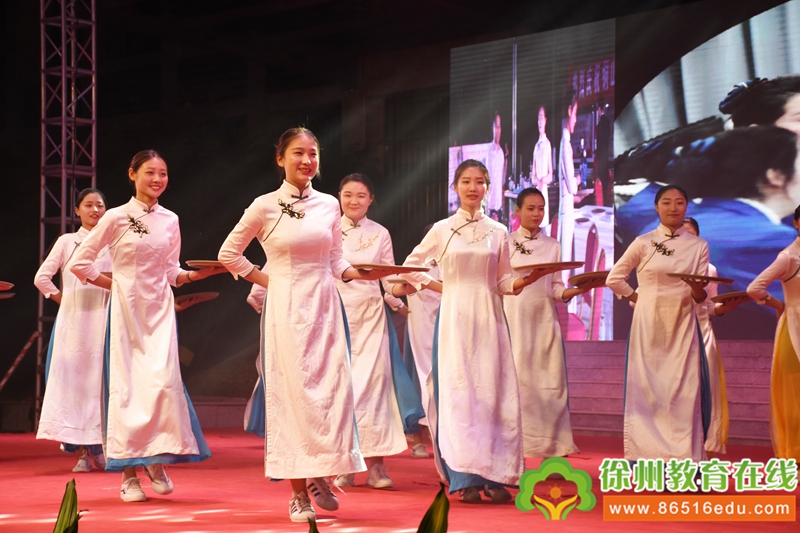 徐州市铜山中专举行第十一届“红五月技能节”颁奖晚会暨汇报演出