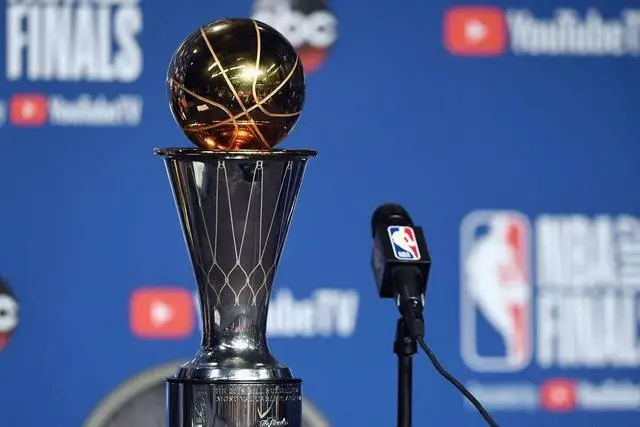 nba为什么设fmvp(荒谬至极！FMVP从来不是谁让来的！而是凭实力打出来的！)