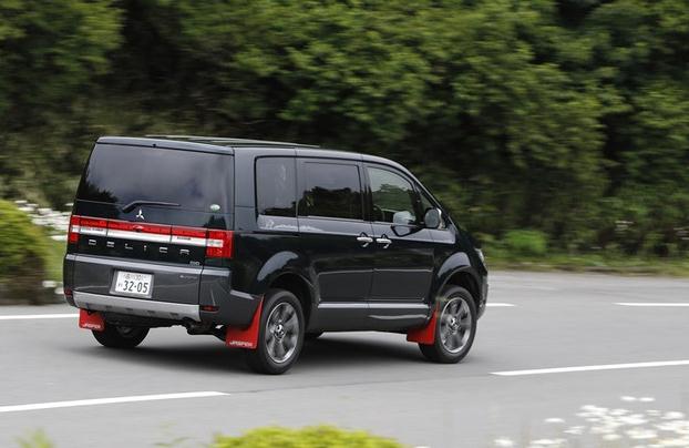 三菱推出全新面包车，四驱带锁，轴距2850mm，档次比奥德赛都高