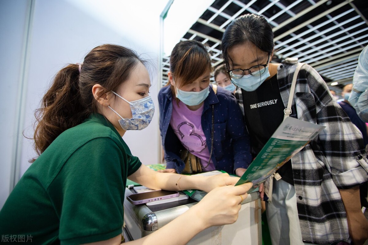 两财一贸集体“遇冷”，中央财经大学提档线499分，考生幸运捡漏