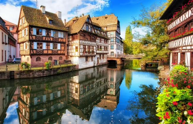 一路上有古堡爱情花园和葡萄园（深度法意瑞，分享私藏小众玩法）