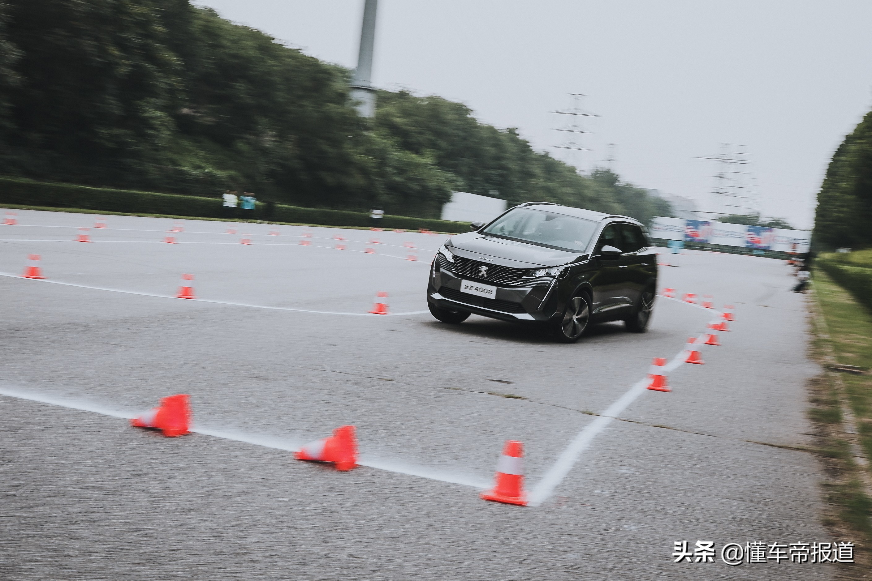 新车｜扭力梁也能打造“优等生”！场地试驾东风标致4008