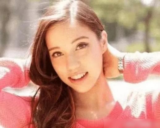 天生没有四肢，婚内出轨5人，交小20岁女友，日本美女就这审美？