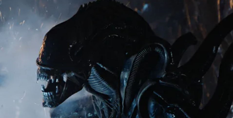 异形 和 异形2《潘神的迷宫》中的标志怪物是苍白人,也就是ofelia在