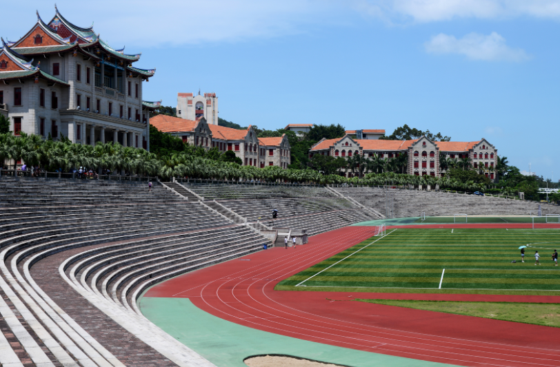 985高校“重新洗牌”，清华大学与榜首失之交臂，上交大挺进前三