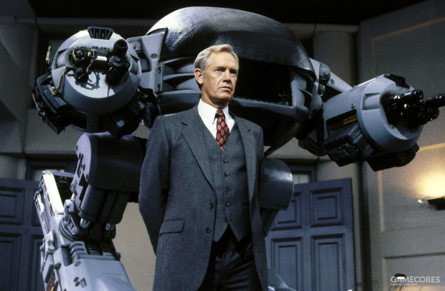 战警墨菲的死与生：旧版《铁甲威龙》令人惊艳的特技