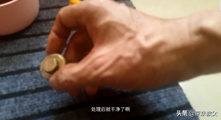 更换保护洗浴热水器内胆的镁棒我是这样做的！