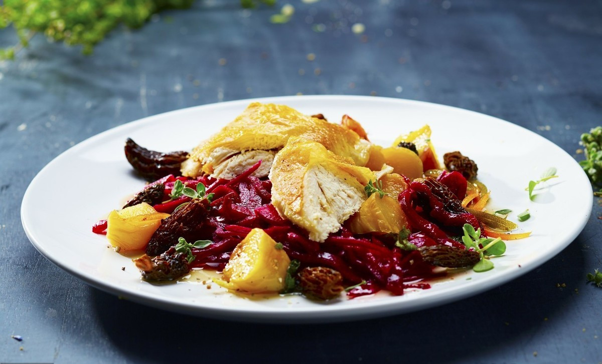 【紫甘蓝炒土豆片】做法步骤图 简单易做又美味下饭-起舞食谱网